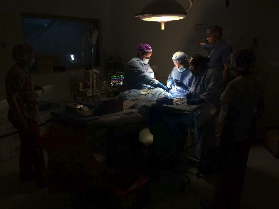 Nicaragua: surgery still going during power outage