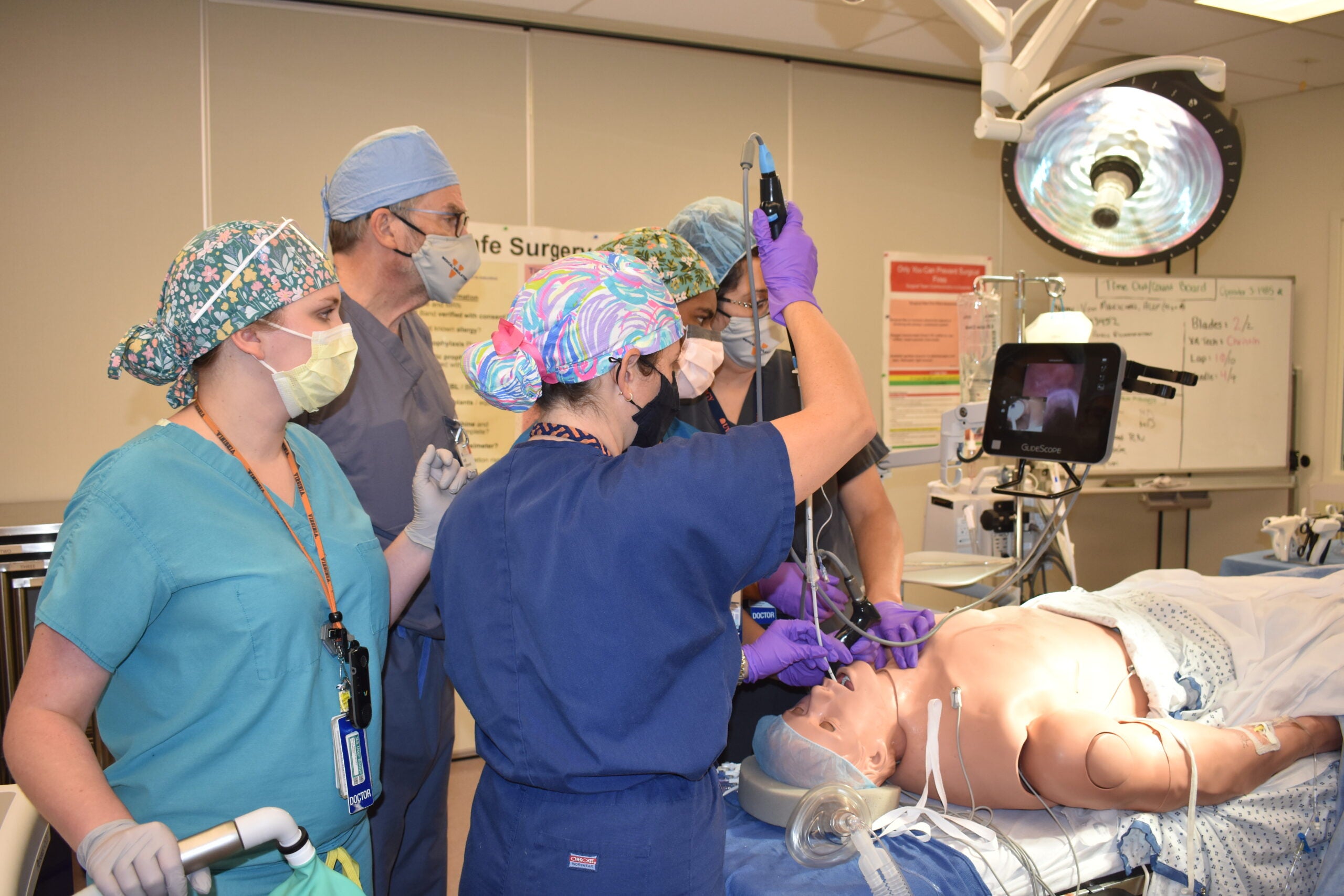 University of Virginia Anesthesia faculty Dr. Keith Littlewood teaches residents how to intubate in the Simulation Center.