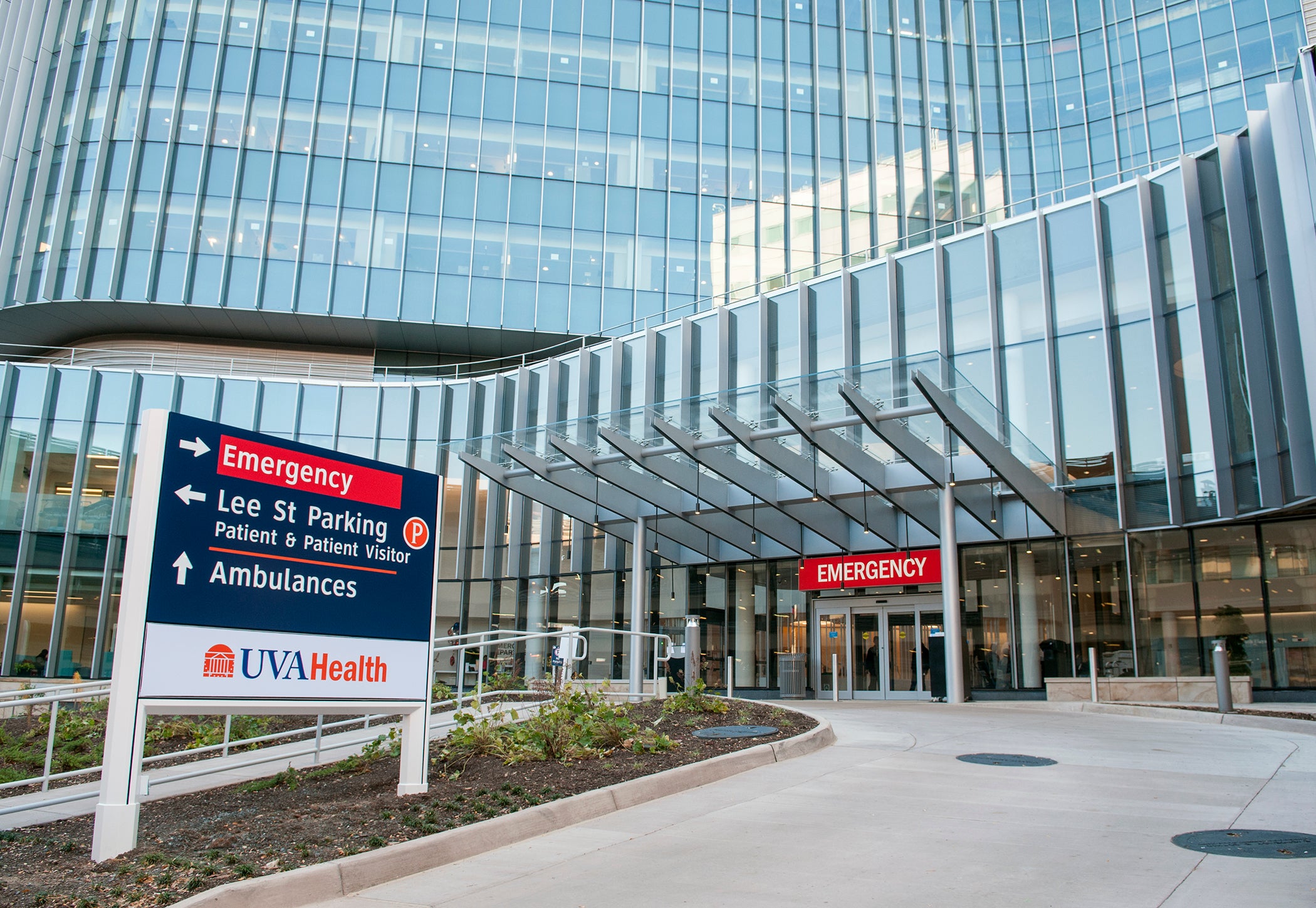 ER entrance DSC3284 Taylor