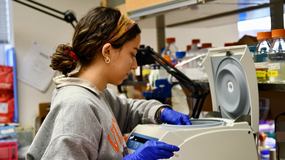 Dr. Thurl Harris Lab in the UVA School of Medicine