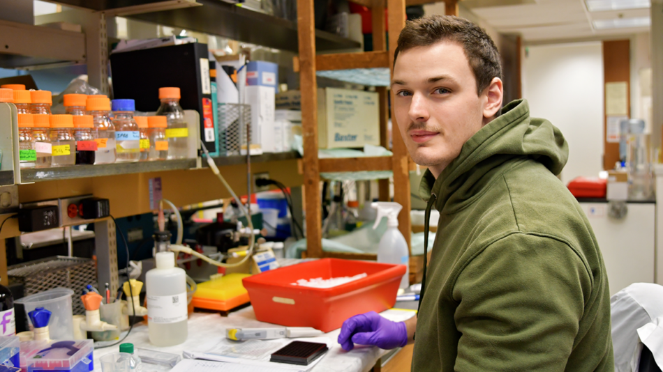 Dr. Thurl Harris Lab in the UVA School of Medicine