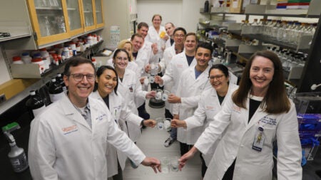 Group photo in the lab