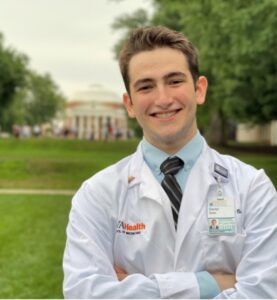 Keck School formally welcomes Classes of 2024, '25 with White Coat