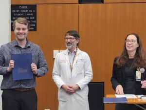 Dr. Pace receives Gold Humanism Award.